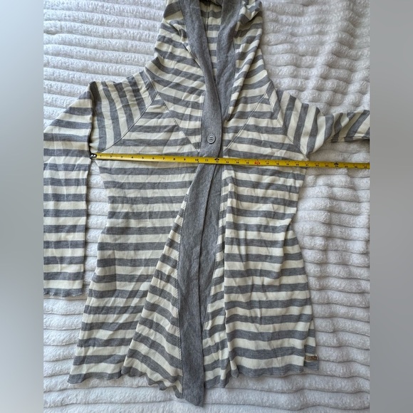 Calvin Klein Gray and white Striped Sweater Cardigan - Picture 7 of 11